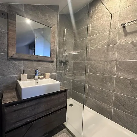 Apartment Spacious Luxury Alpine Duplex In Montana *
