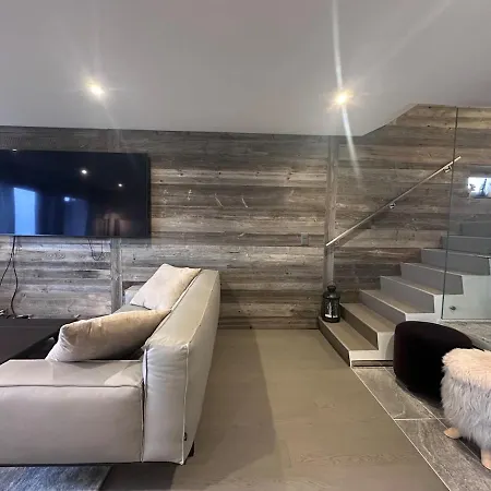 Spacious Luxury Alpine Duplex In Montana